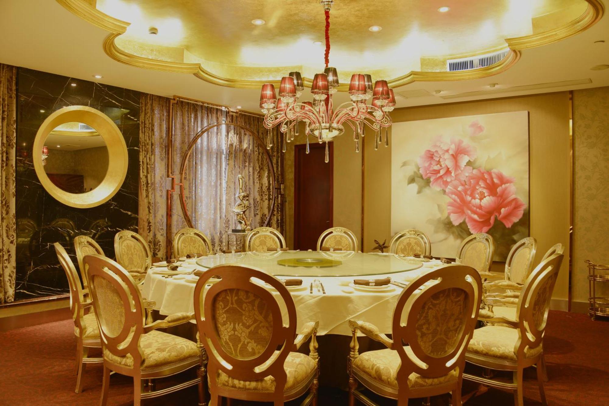Kingtown Hotel Hongmei Shanghai Bagian luar foto